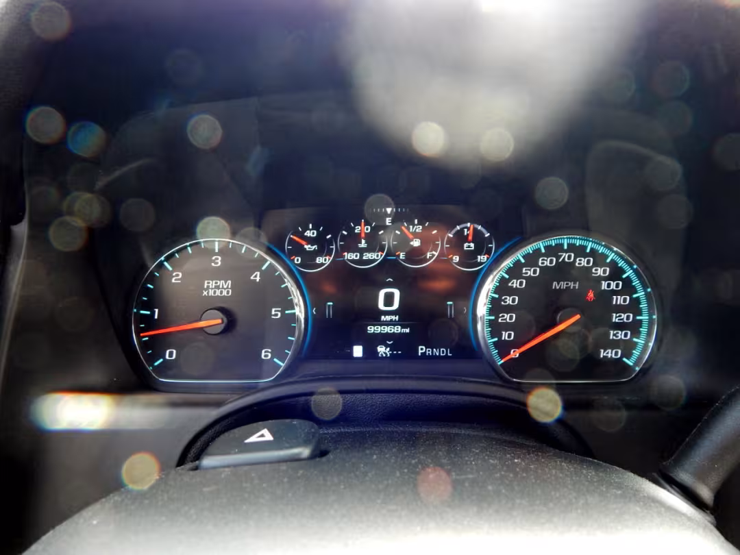 2017 GMC Yukon XL - 1GKS2HKJ6HR380450 - Image #23